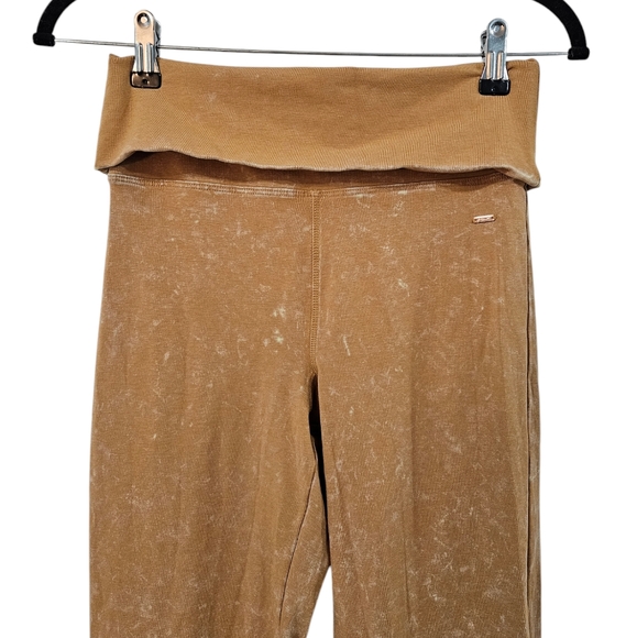 Victoria's Secret Pink High Waist Foldover Flare Leggings Size S - Picture 3 of 9